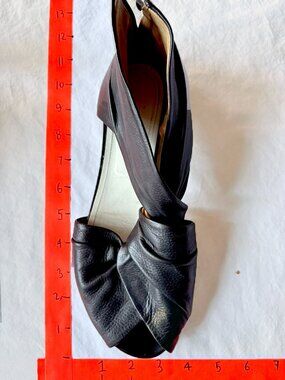 Maison Martin Margiela Black Leather Twist Knot Peep Toe Flat Sandals 40